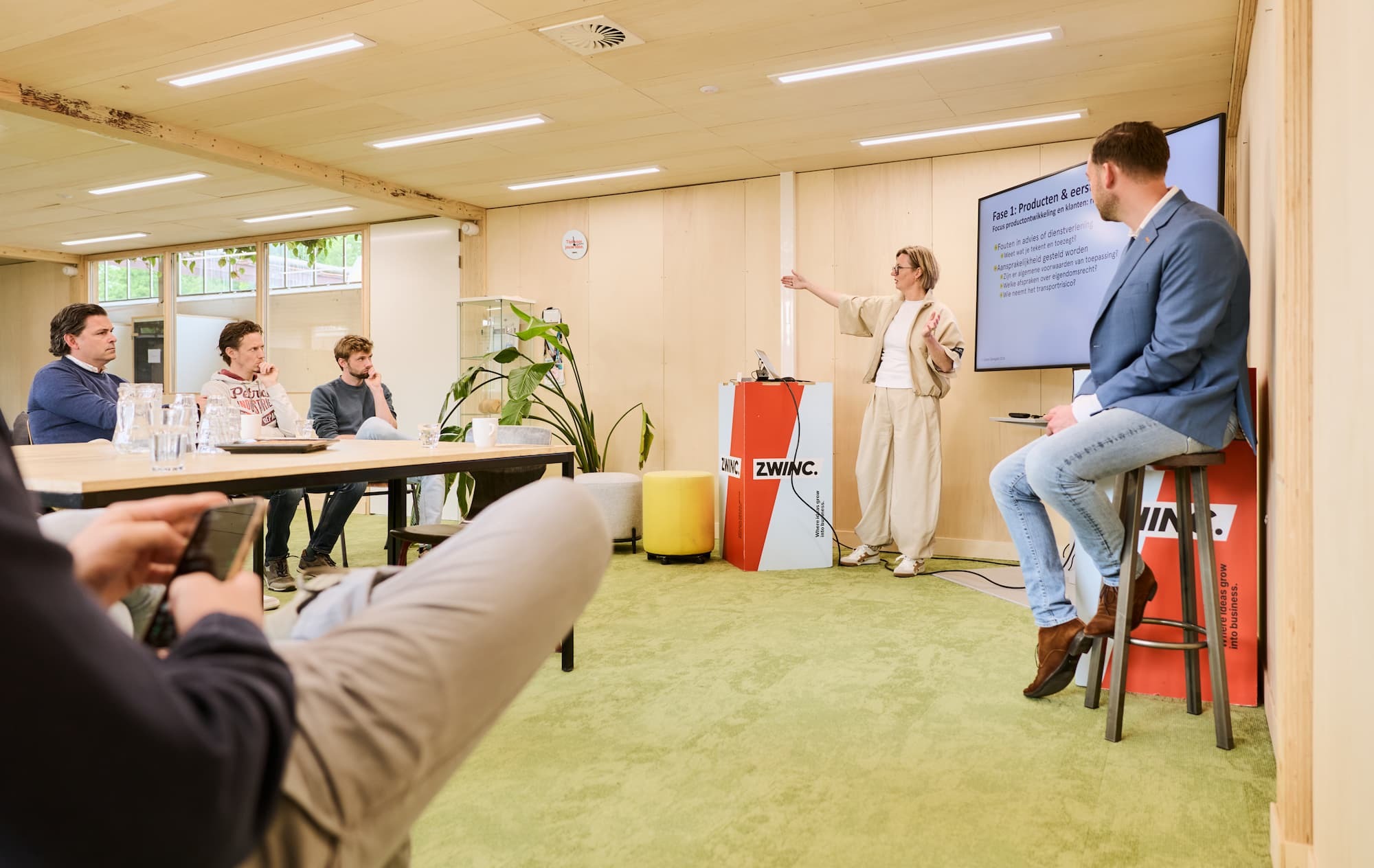 Zwinc startup track